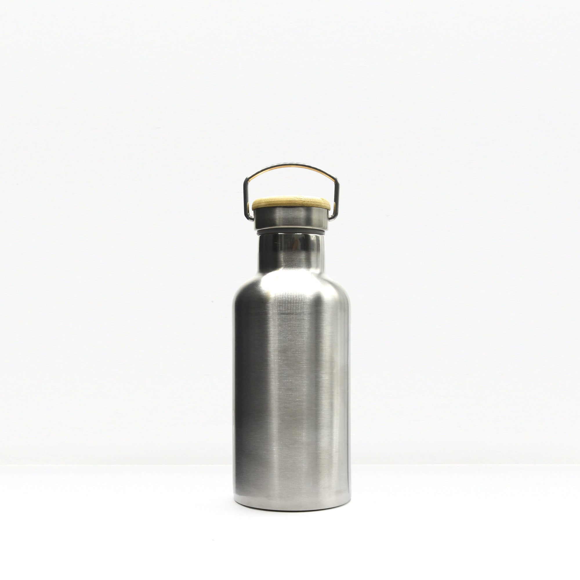 Isolierte Wasserflasche aus Edelstahl